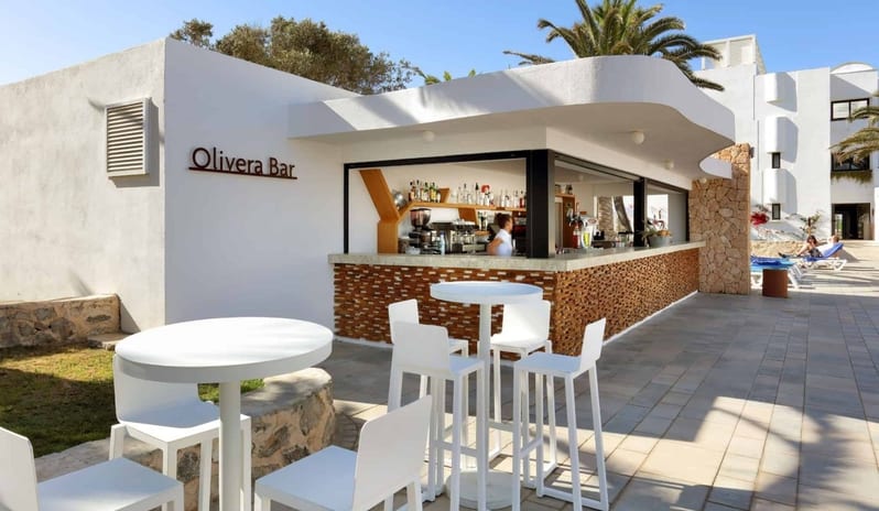 GRAND PALLADIUM - POOL BAR